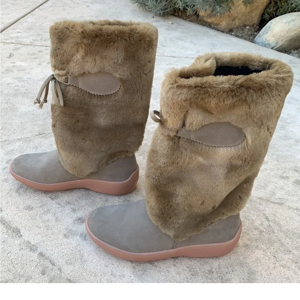 Oscar Sport Women's Faux Fur Ski Apres Tan Winter Boots Size 38/7.5-8 NWOT